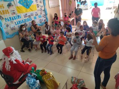 Núcleo Feminino Coprossel e CEMEI Sementinha do Saber levam alegria no Natal das Crianças da Escola